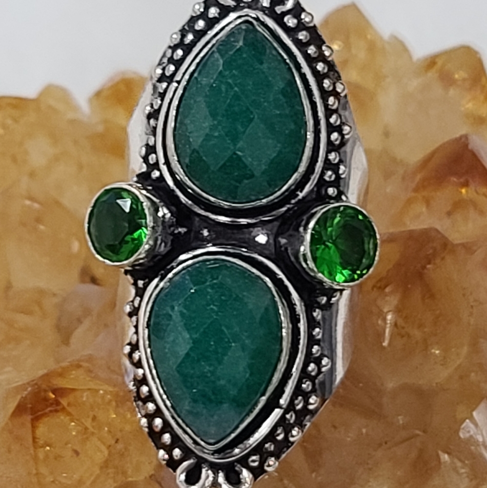 🌺 *Vintage Raw Emerald Trinity Silver Ring